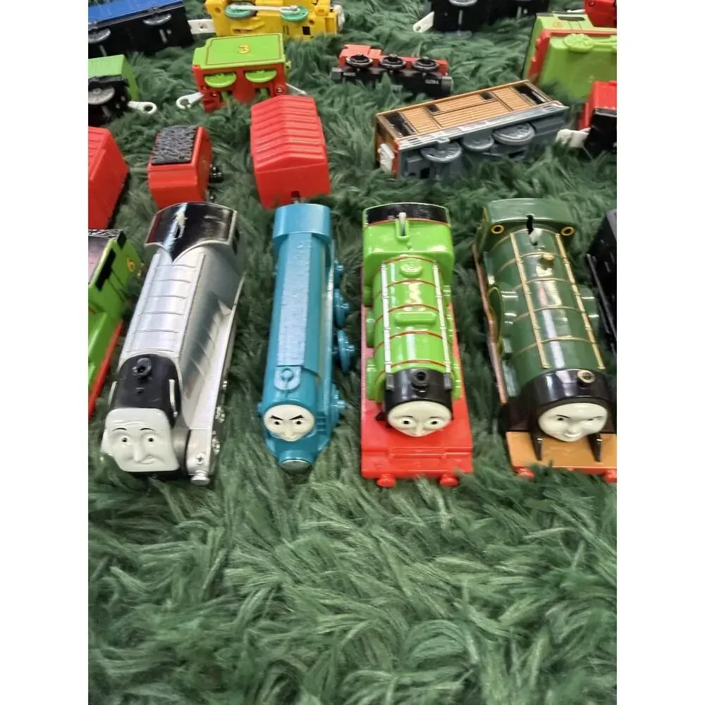 Thomas & Friends TrackMaster Motorized & Push Along Trains Lot - Locomotives &